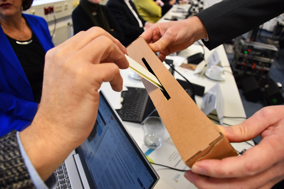 Wahl zum NBG-Vorsitz (104. NBG-Sitzung, 4.2.2026/Berlin-Online) (Quelle: Aygül Cizmecioglu) Wahl zum NBG-Vorsitz (104. NBG-Sitzung, 4.2.2026/Berlin-Online)